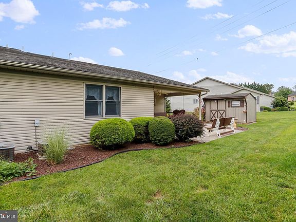 4th image of 28 Homestead Dr