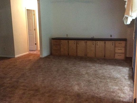 5th image of 17 Brentwood Ln