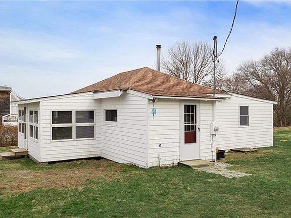 4th image of 28 Pier Rd