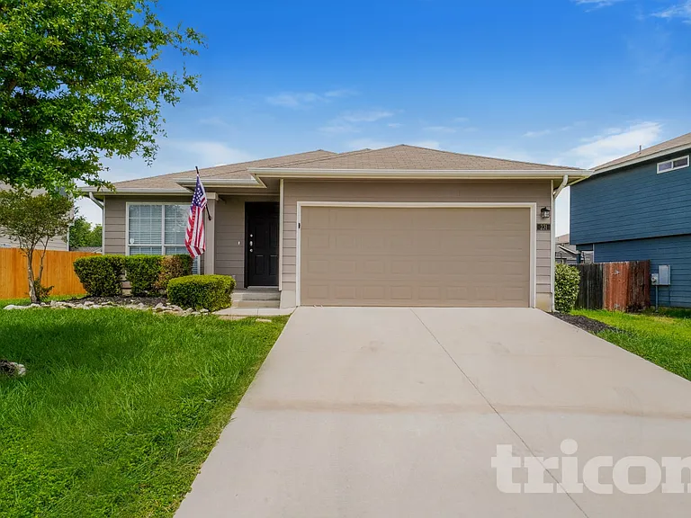 231 Cardinal Way — Photo 1