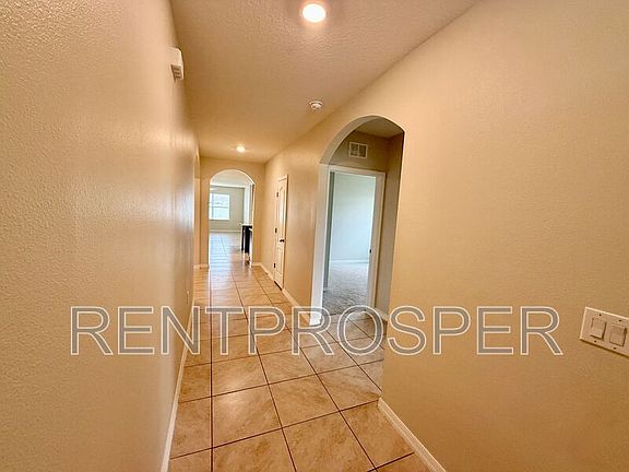 2nd image of 3005 Country Club Cir