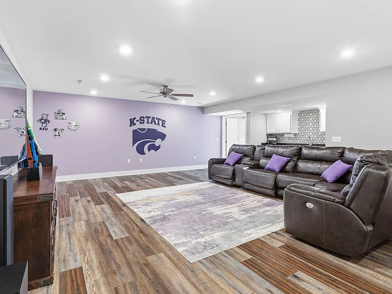 8849 Moonbug Ln — Photo 33