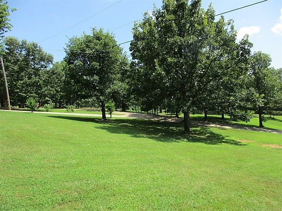 5th image of 1001 Paradise Ln