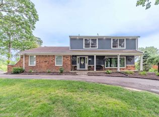 1157 Duckwood Ct, White Lake, MI
