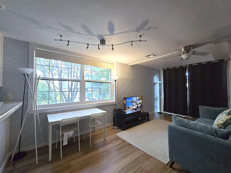 7122 Wood Hollow Dr #56 — Photo 5
