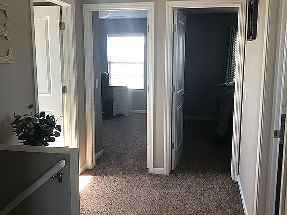 4th image of 315 Orchard Pl