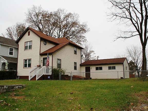 5th image of 1596 Gibbard Ave