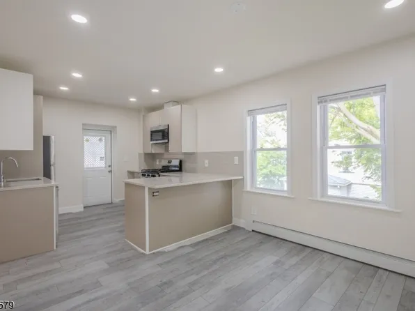 410 Rahway Ave #B, Westfield, NJ 07090