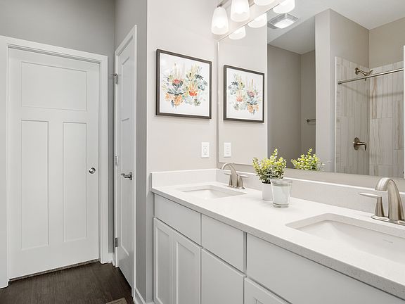4th image of 9024 Calpurnia Dr #J7f6st