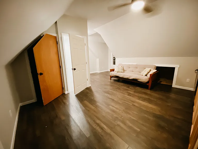 805 Mountain Creek Rd — Photo 15