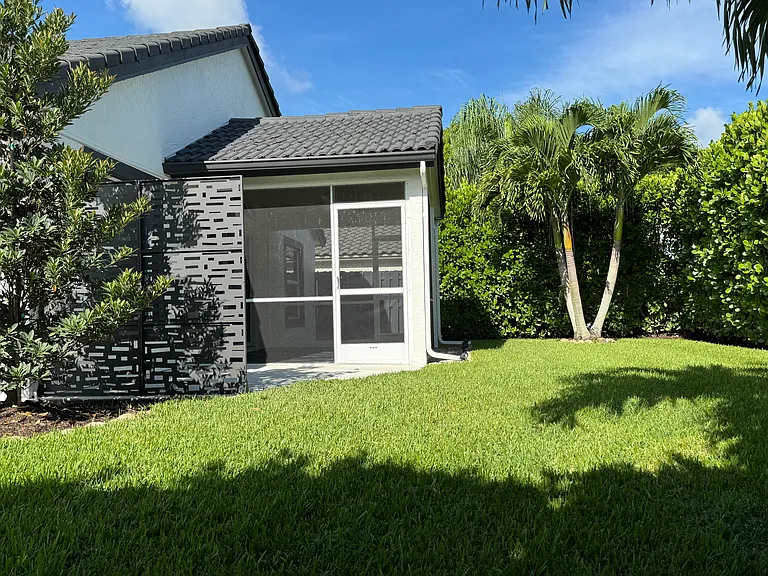1664 Oak Berry Cir — Photo 17