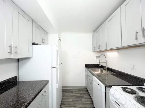Cedar Place Apartments