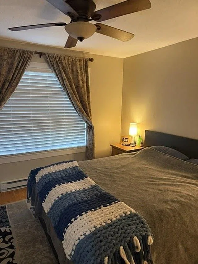 3 bed, 1255 sqft, $3,000 — Photo 3
