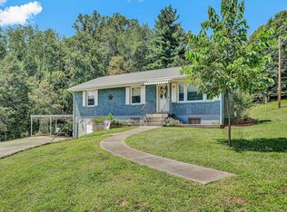2332 Rutrough Rd SE, Roanoke, VA 24014