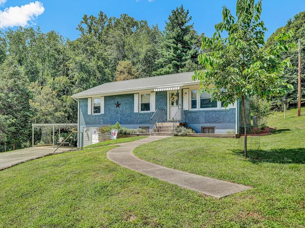 2332 Rutrough Rd SE, Roanoke, VA 24014