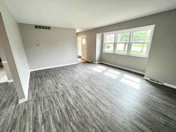 2nd image of 1000 Marcie Ln