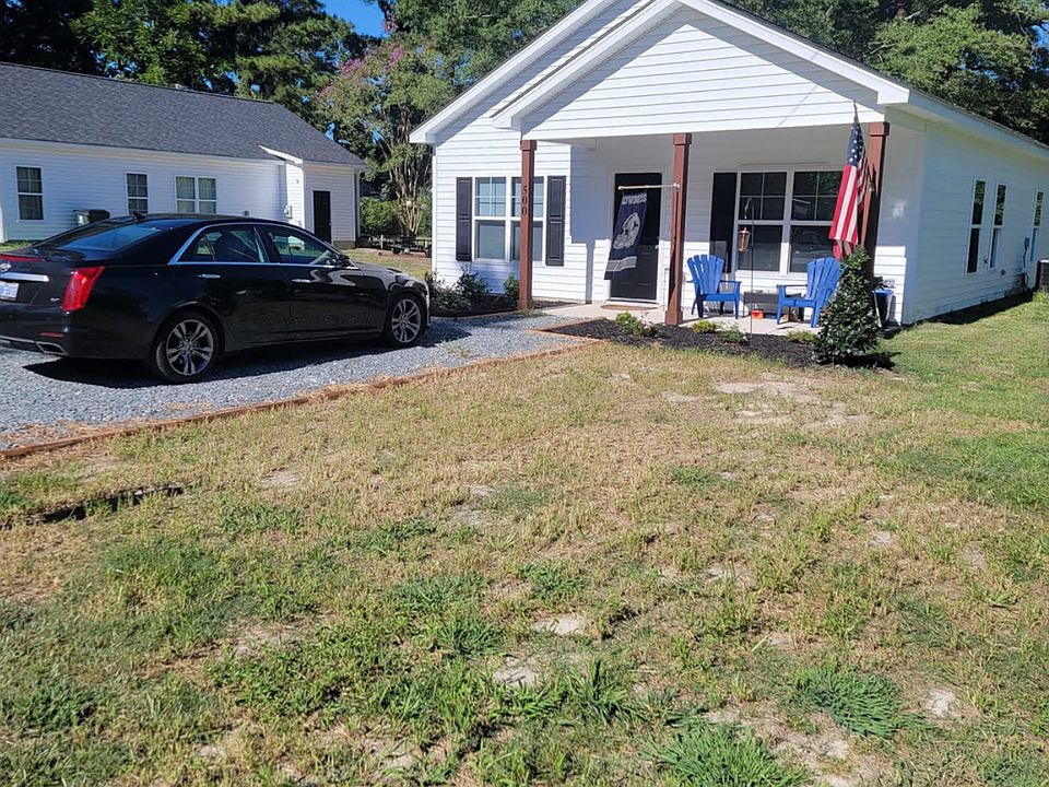 1st image of 500 W 1st St
