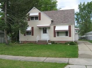 28901 Beechwood Dr, Willowick, OH 44095