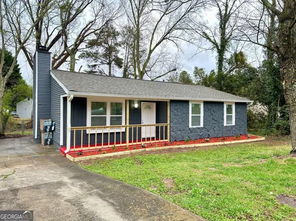 1262 Muirforest Ln, Stone Mountain, GA 30088