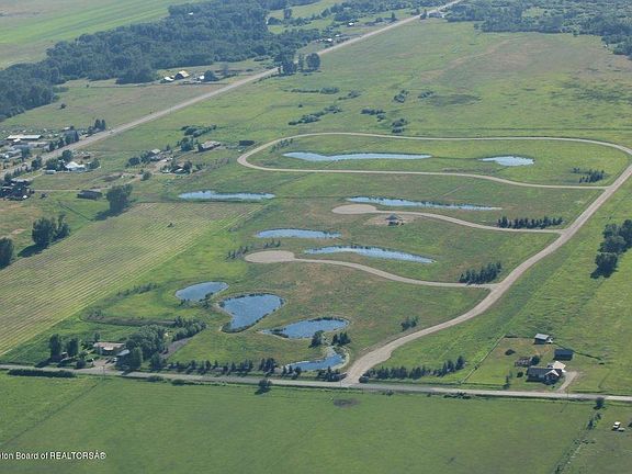 2nd image of 6059 Marshland Cir