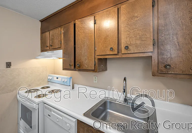 2901 18th Ave #8 — Photo 9