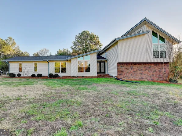 1470 Stone Lea Dr, Oxford, GA 30054