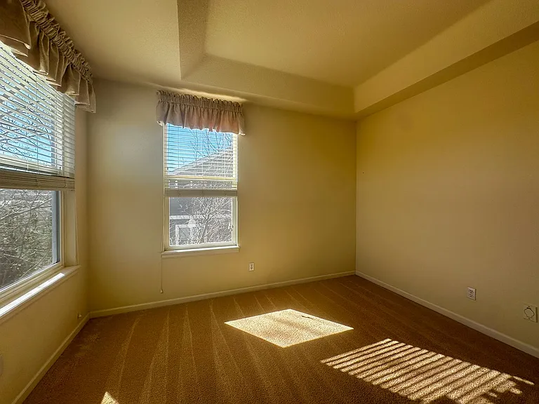 7856 Stonedale Dr — Photo 34