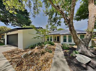 8555 Odyssey Dr, Universal City, TX 78148