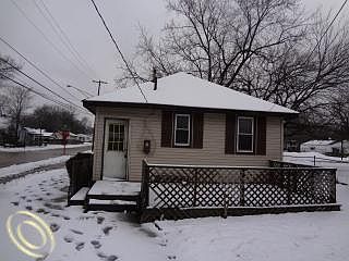 3rd image of 27304 Palmer Blvd
