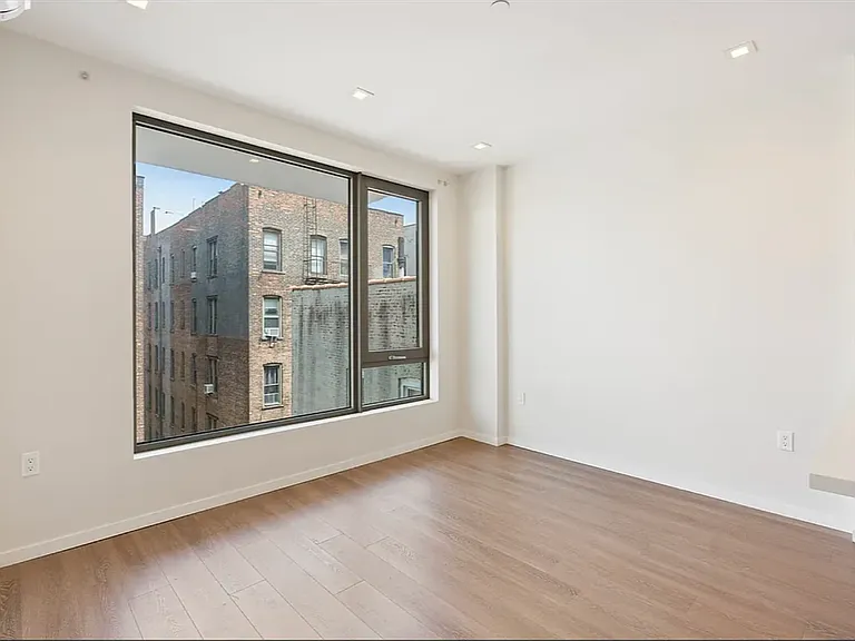 521 W 134th St #8B — Photo 7