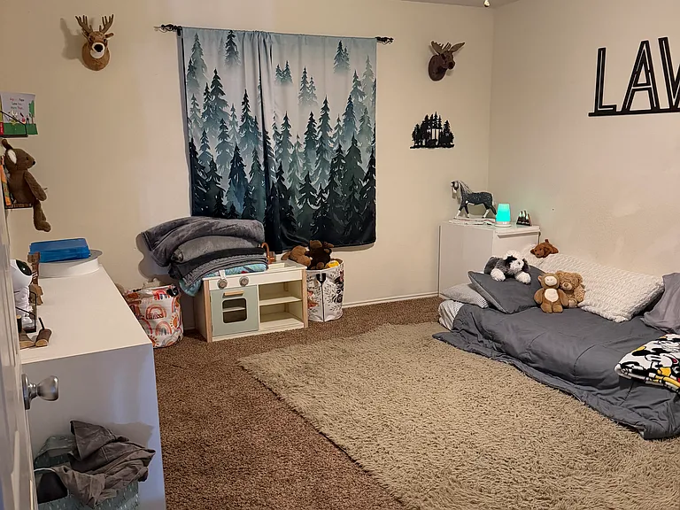 1137 Robin Cir — Photo 14