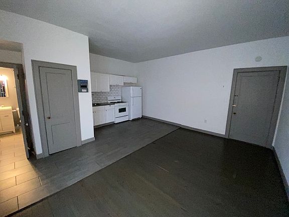 4th image of 571 E Rich St APT 2