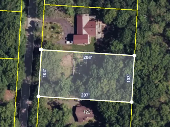 120 Galahad Rd, Greeley, PA 18425