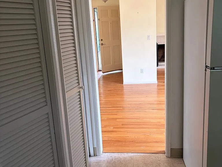 501 Mountainview Ct — Photo 12