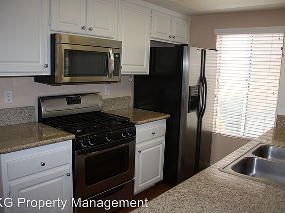 3rd image of 1460 Kendall Dr Unit 70