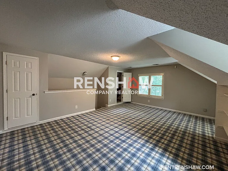 8223 Shady Fern Cv — Photo 32