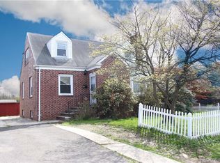 18 Elmwood St, Stamford, CT 06902
