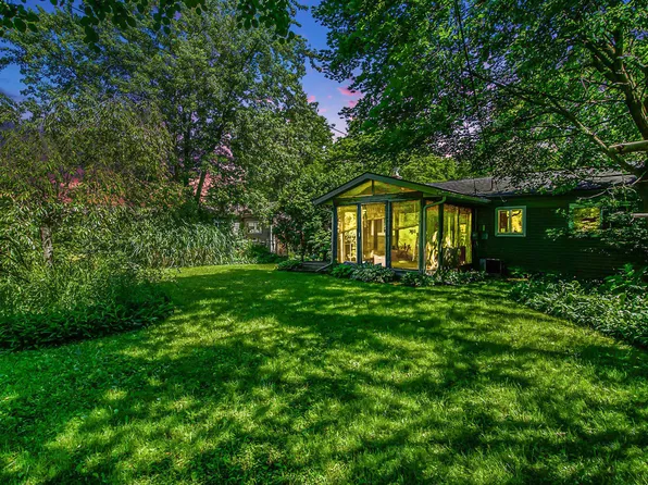 2873 Verle Ave, Ann Arbor, MI 48108