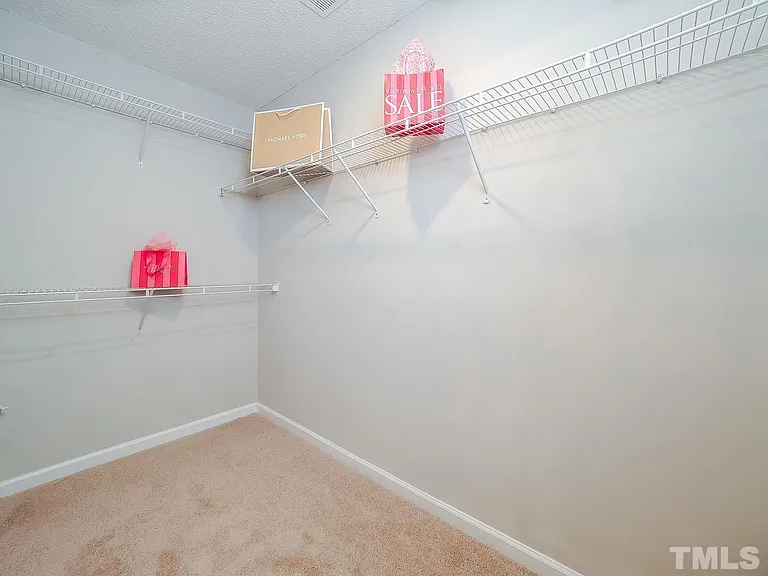 5117 Parkerwood Dr — Photo 20