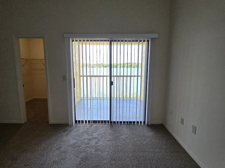 Glenncove Apartment Townhomes — Photo 22