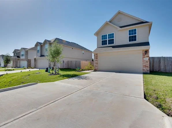 2120 Clip Stone Court, Conroe, TX 77306