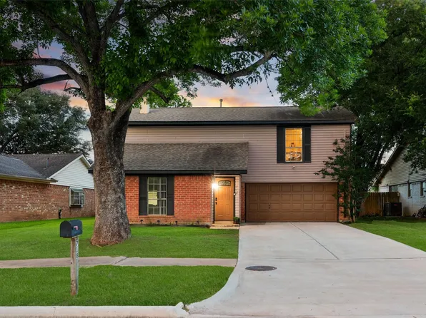 718 William Morton Dr, Richmond, TX 77406