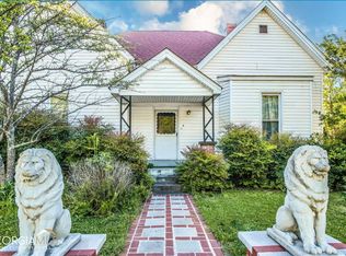 25 E Georgia Ave, Comer, GA 30629