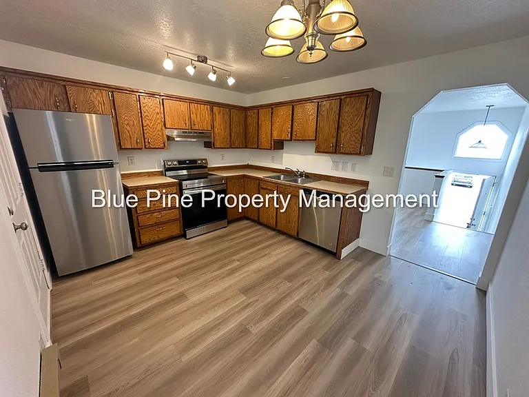 1222 Holman Ave — Photo 6