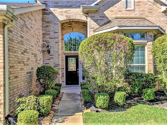 2nd image of 5003 Parkcanyon Ln