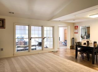 5713 Brewer House Cir APT 301, Rockville, MD 20852