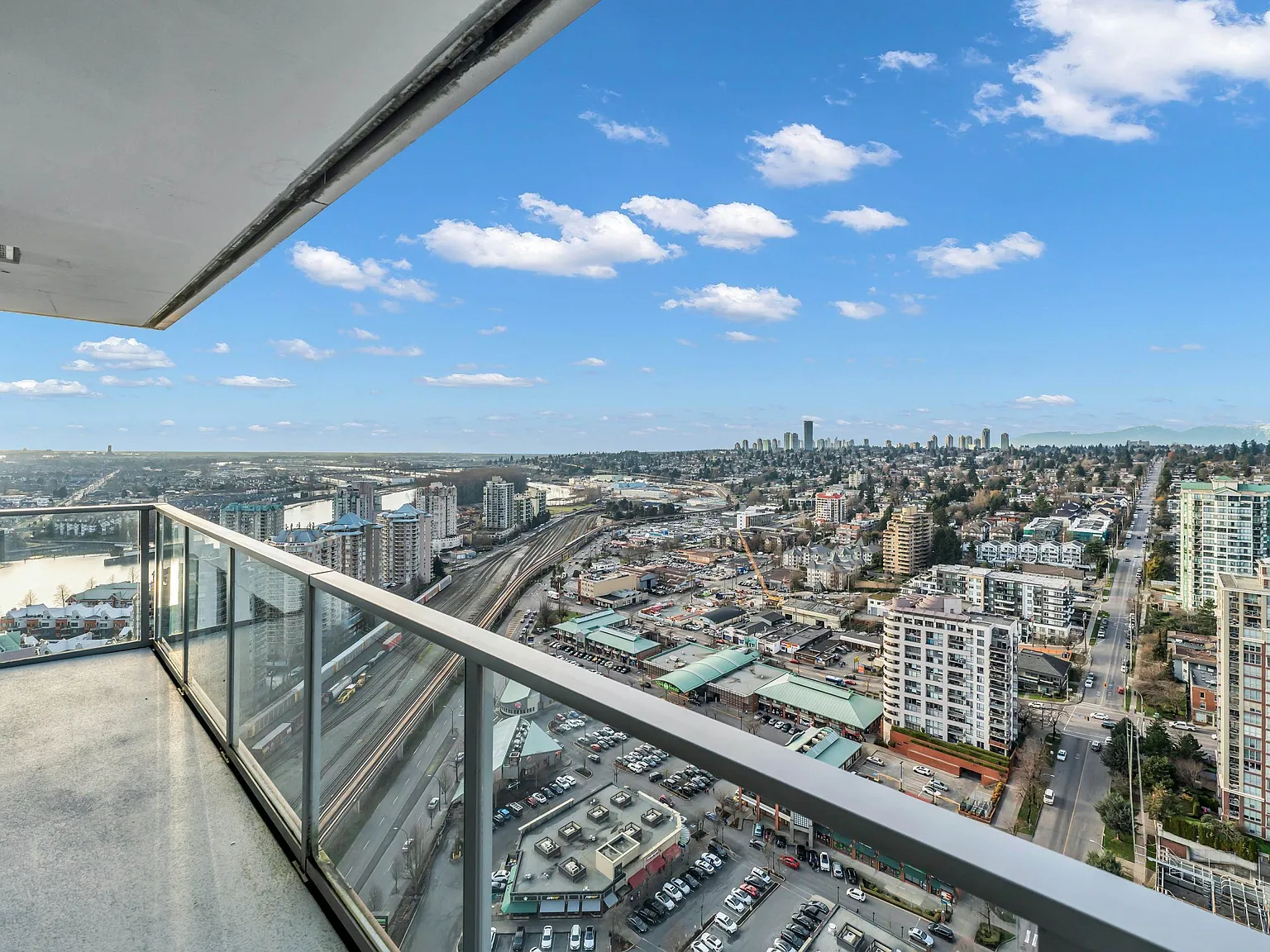 1 bed, 524 sqft, $2,219 — Photo 2