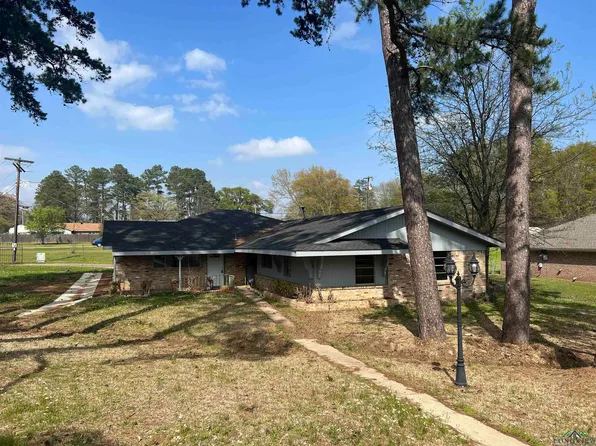 11 Cherrywood Cir, Marshall, TX 75672