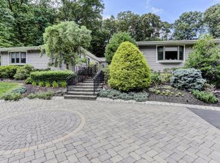34 Laurel Brook Rd, Lincroft, NJ 07738