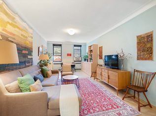 4142 50th St APT 3G, Flushing, NY 11377